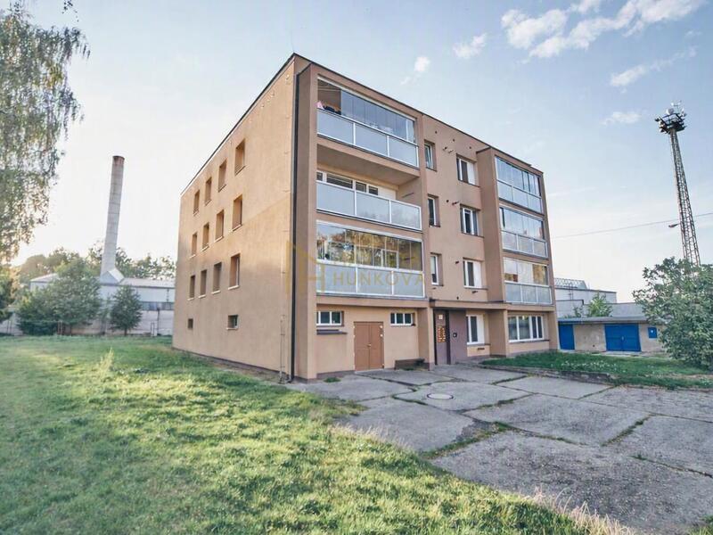 Prostorný družstevní byt 3+1 s lodžií v Kuníně – 73 m²